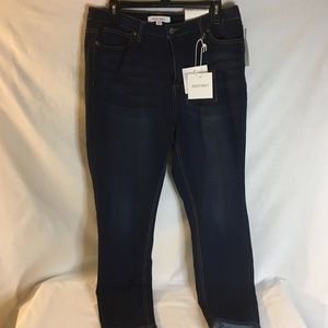NWT Ellen Tracy Women's Fluid Denim Dark Wash Denim Jeans 14W - Skinny Hi-Rise
